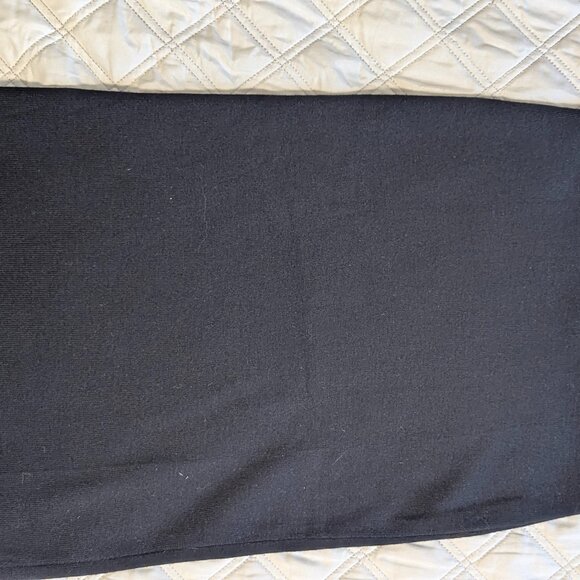 Holt Renfrew Wool Midi Pencil Skirt (medium-large) - Picture 2 of 4